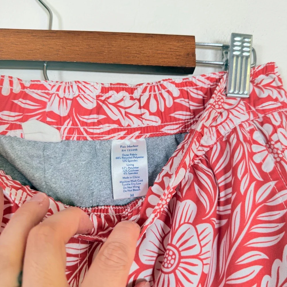 Fair Harbor The Bayberry Floral Tropical Swim Trunk Shorts Size Medium Red White